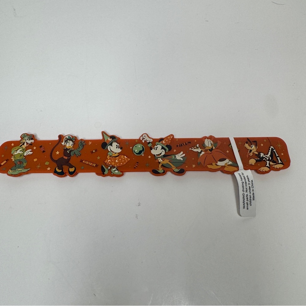 Disney slap bracelet Happy Halloween Mickey & Friends Silicon Slap Bracelet.